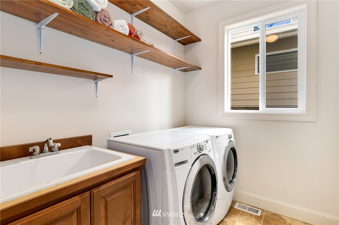 16032 Southeast 137th Terrace Renton, WA 98059 - Photo 22 of 25