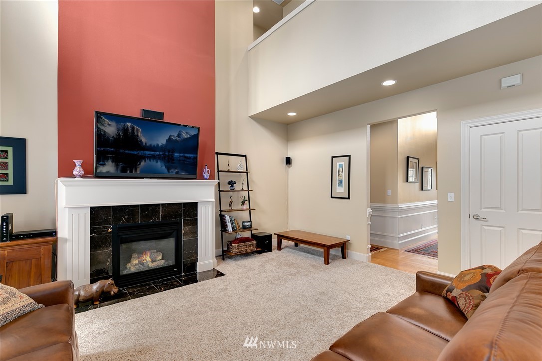16032 Southeast 137th Terrace Renton, WA 98059 - Photo 9 of 25