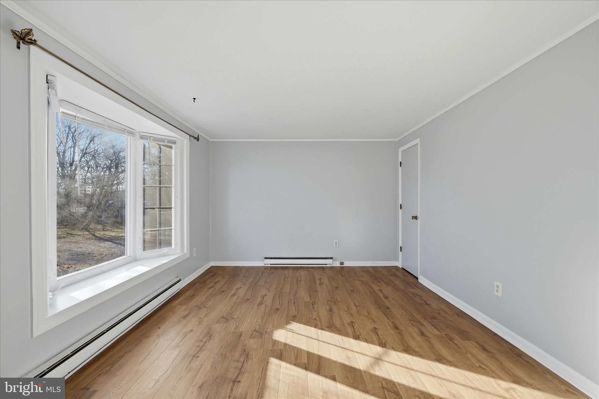 467 Ruebuck Road Clear Brook, VA 22624 - Photo 5 of 31 Living Room