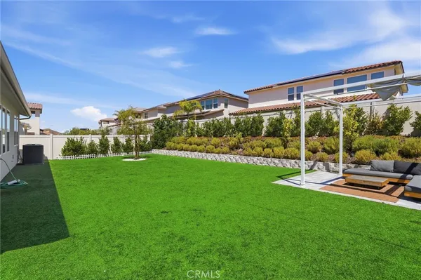 $6,600 | 18135 Hedgerow Way, Canyon Country, CA 91350