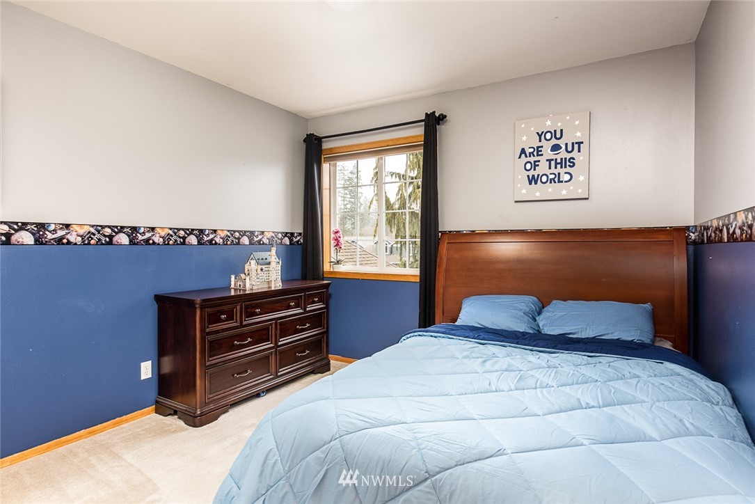 19015 33rd Avenue Southeast Bothell, WA 98012 - Photo 17 of 21