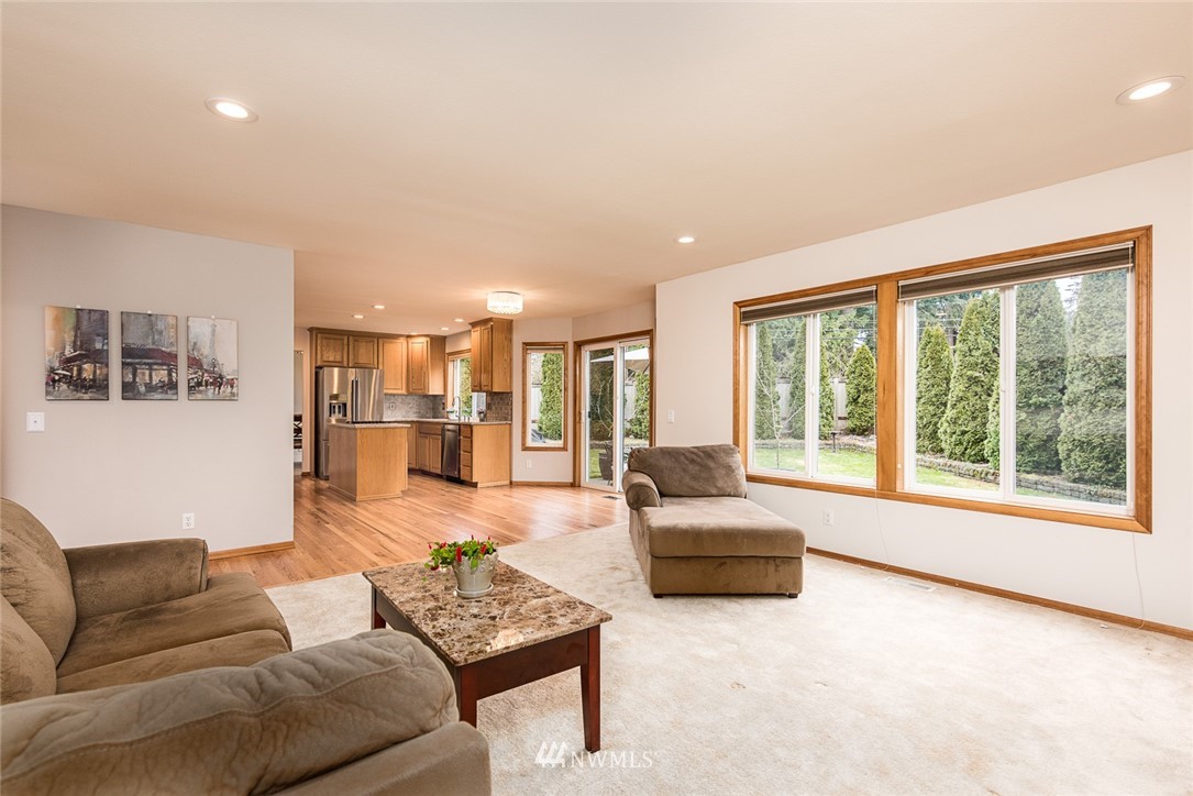 19015 33rd Avenue Southeast Bothell, WA 98012 - Photo 8 of 21