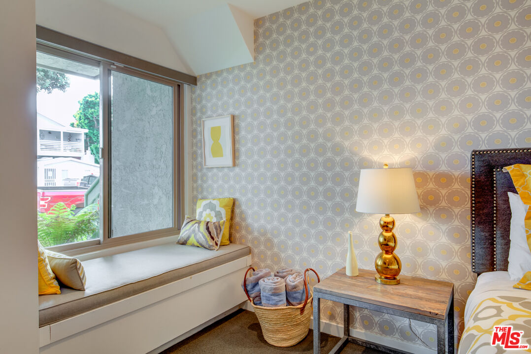 3544 Sunset Lane Oxnard, CA 93035 - Photo 31 of 56 a living room with furniture and a window