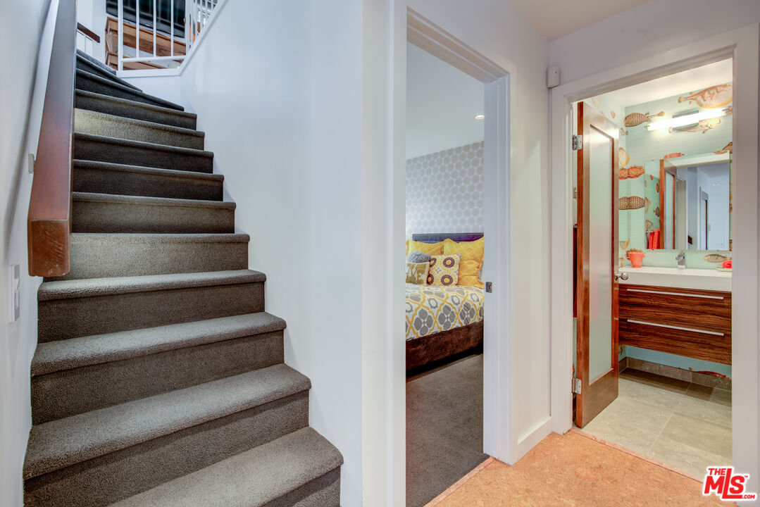 3544 Sunset Lane Oxnard, CA 93035 - Photo 42 of 56 a view of entryway and hall