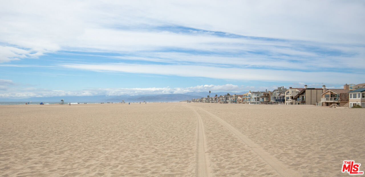 3544 Sunset Lane Oxnard, CA 93035 - Photo 55 of 56 a view of an ocean and beach