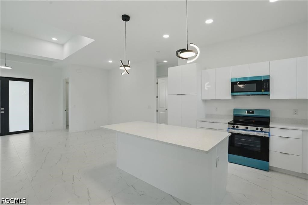 472 Rajah Street Lehigh Acres, FL 33974 - Photo 8 of 25