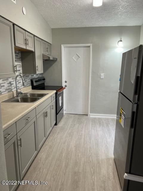5802 Hollyhock Road Jacksonville, FL 32209 - Photo 3 of 10 KITCHEN-VIEW2