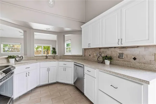 $369,900 | 7795 Pine Trace Drive, Sarasota, FL 34243