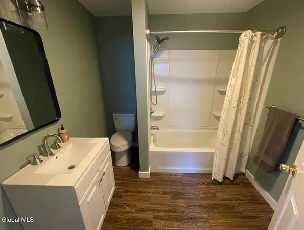 $2,600 | 110 Van Dam Street, Unit 1, Saratoga Springs, NY 12866