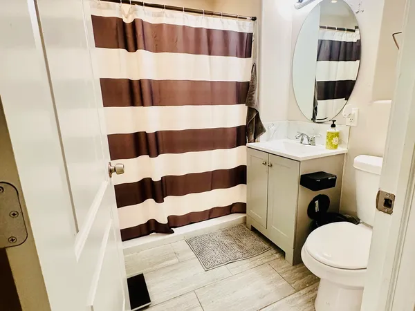 a bathroom with a tub