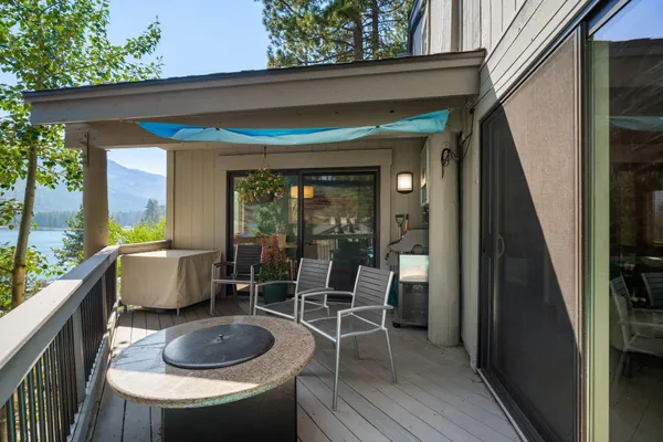 $689,000 | 15484 Donner Pass Road, Unit 18, Truckee, CA 96161