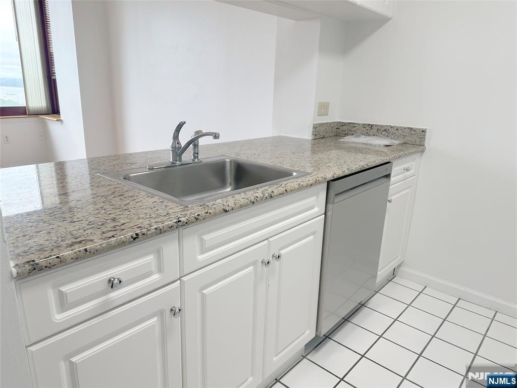 100 Old Palisade Road, Unit 3513 Fort Lee, NJ 07024 - Photo 11 of 28