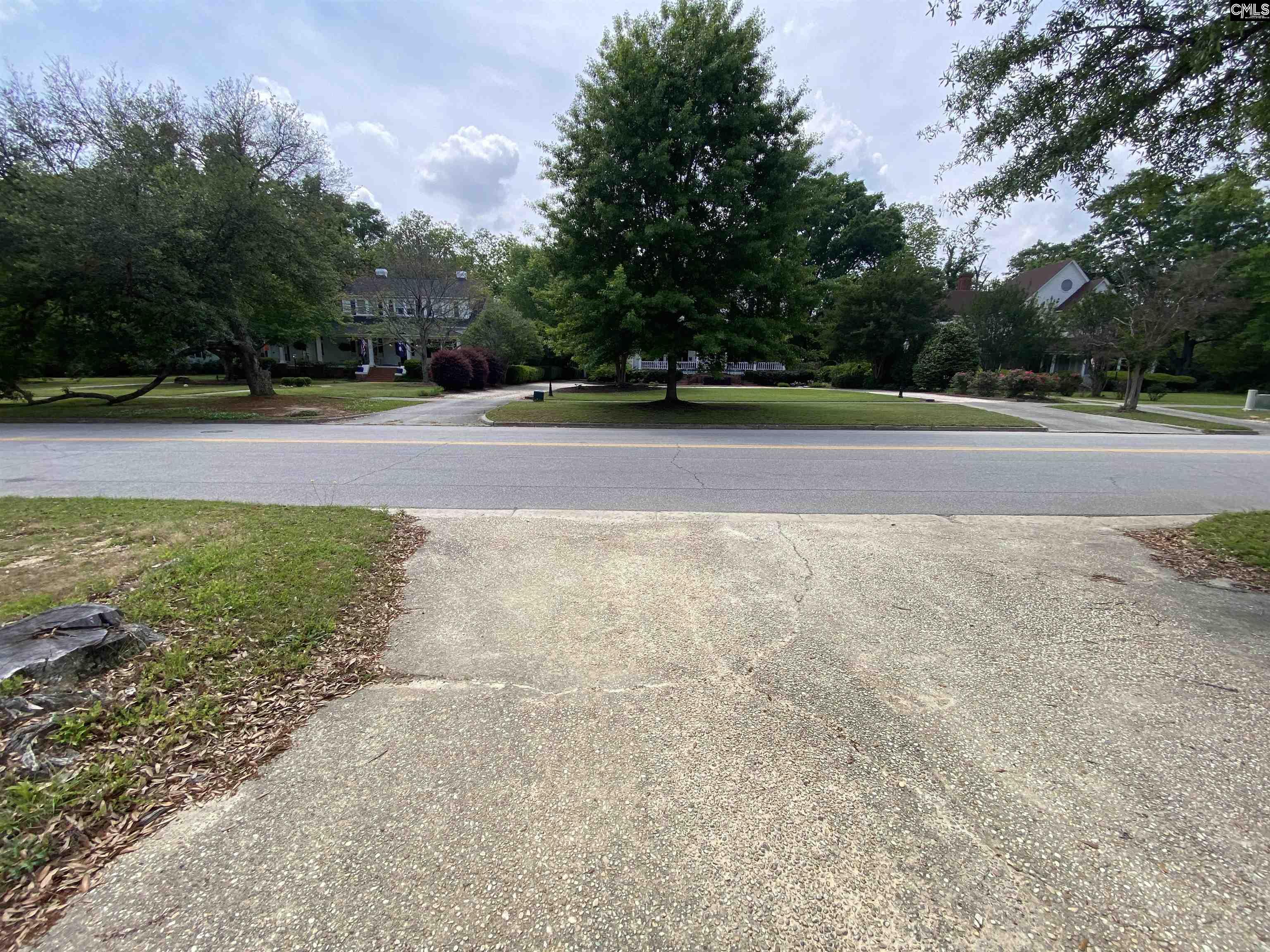 1302 Lyttleton Street Camden, SC 29020 - Photo 2 of 4