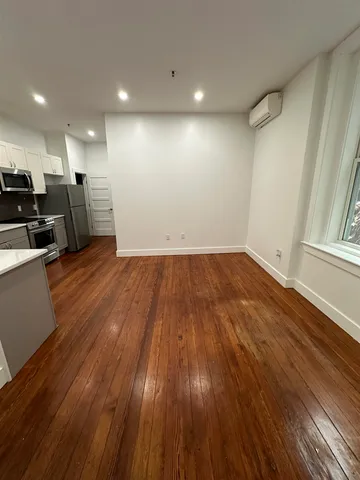 $1,700 | 4 Elliot Street, Unit 3, Brattleboro, VT 05301