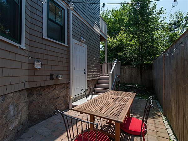 8 Lincoln Road, Unit 1 Brookline, MA 02445 - Photo 8 of 17