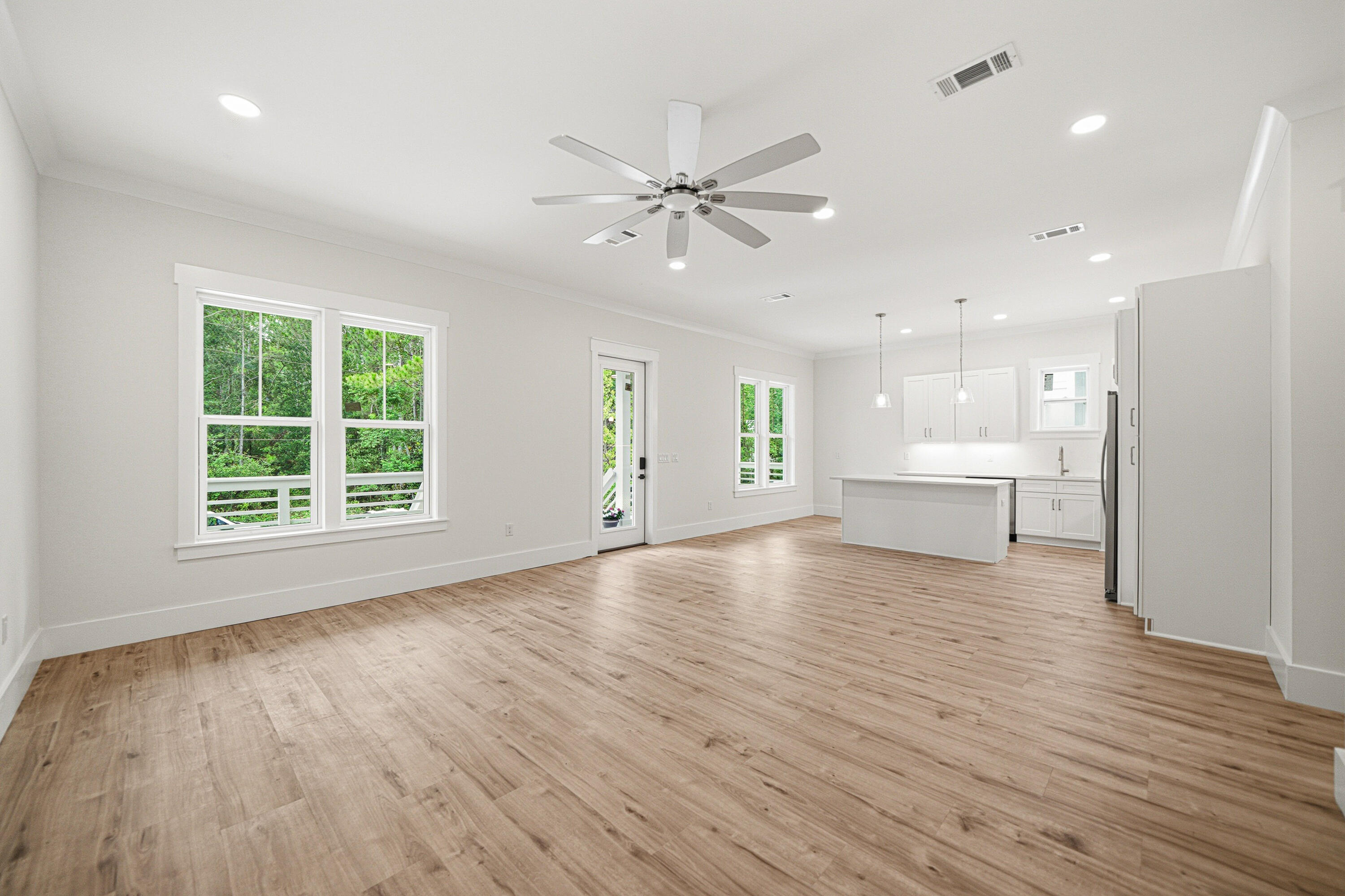 179 4th Street Santa Rosa Beach, FL 32459 - Photo 11 of 42 Living Space