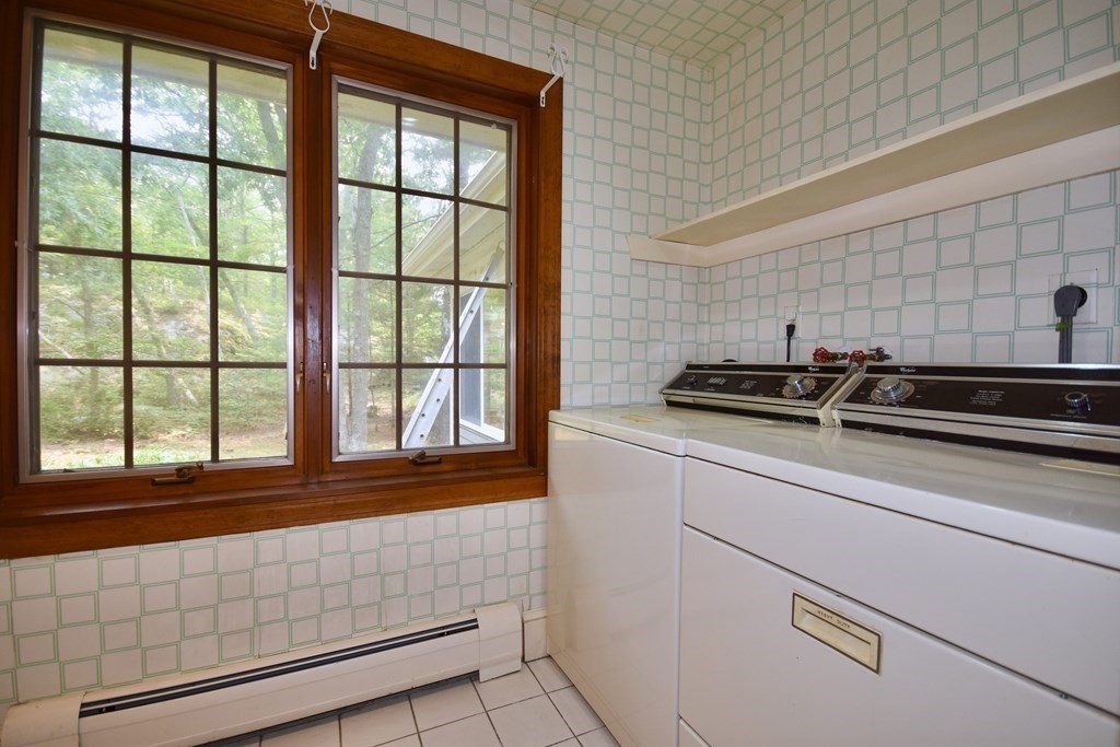 136 Rock O'Dundee Road Dartmouth, MA 02748 - Photo 21 of 30