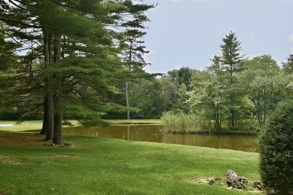 136 Rock O'Dundee Road Dartmouth, MA 02748 - Photo 25 of 30