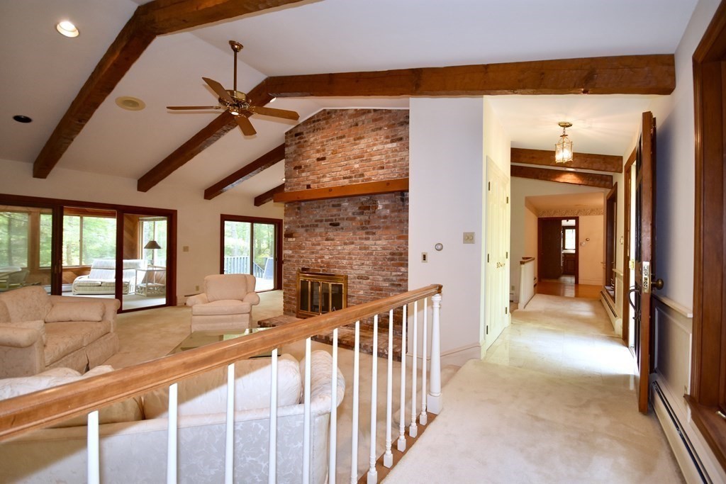 136 Rock O'Dundee Road Dartmouth, MA 02748 - Photo 4 of 30