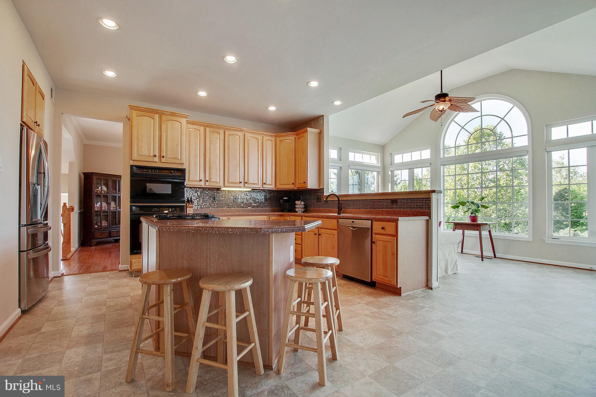 18608 Broken Oak Road Boyds, MD 20841 - Photo 6 of 30 Kitchen