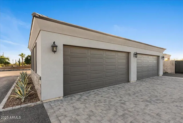 $1,225,000 | 934 North 104th Street, Mesa, AZ 85207