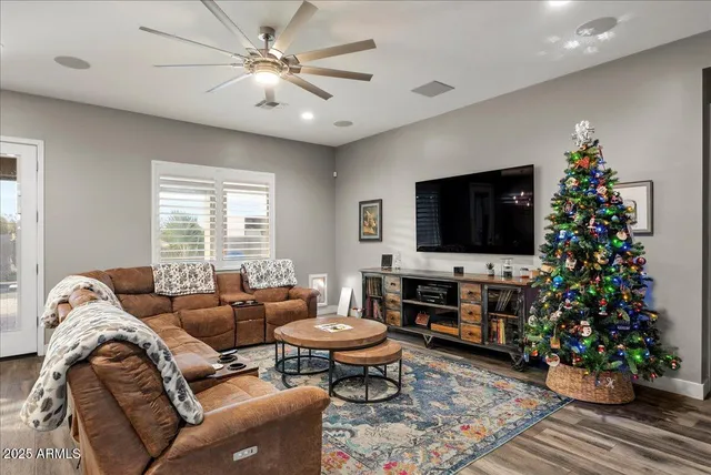 $1,225,000 | 934 North 104th Street, Mesa, AZ 85207