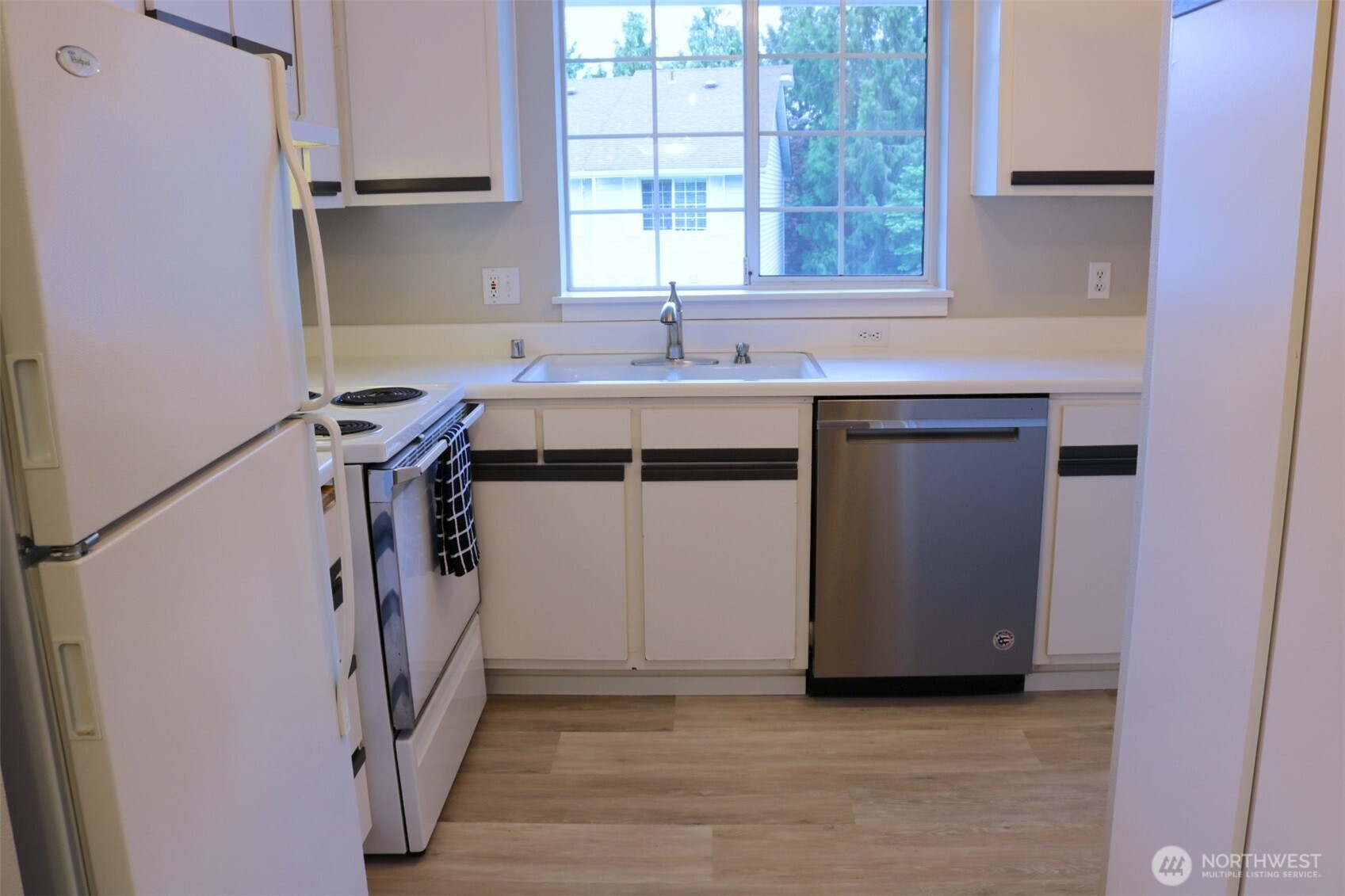 7453 Newcastle Golf Club Road, Unit D304 Newcastle, WA 98059 - Photo 12 of 40