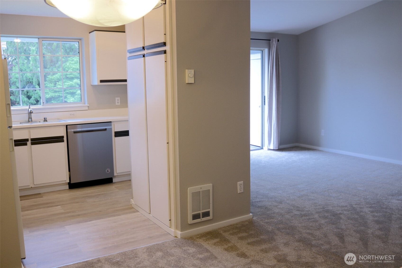7453 Newcastle Golf Club Road, Unit D304 Newcastle, WA 98059 - Photo 5 of 40