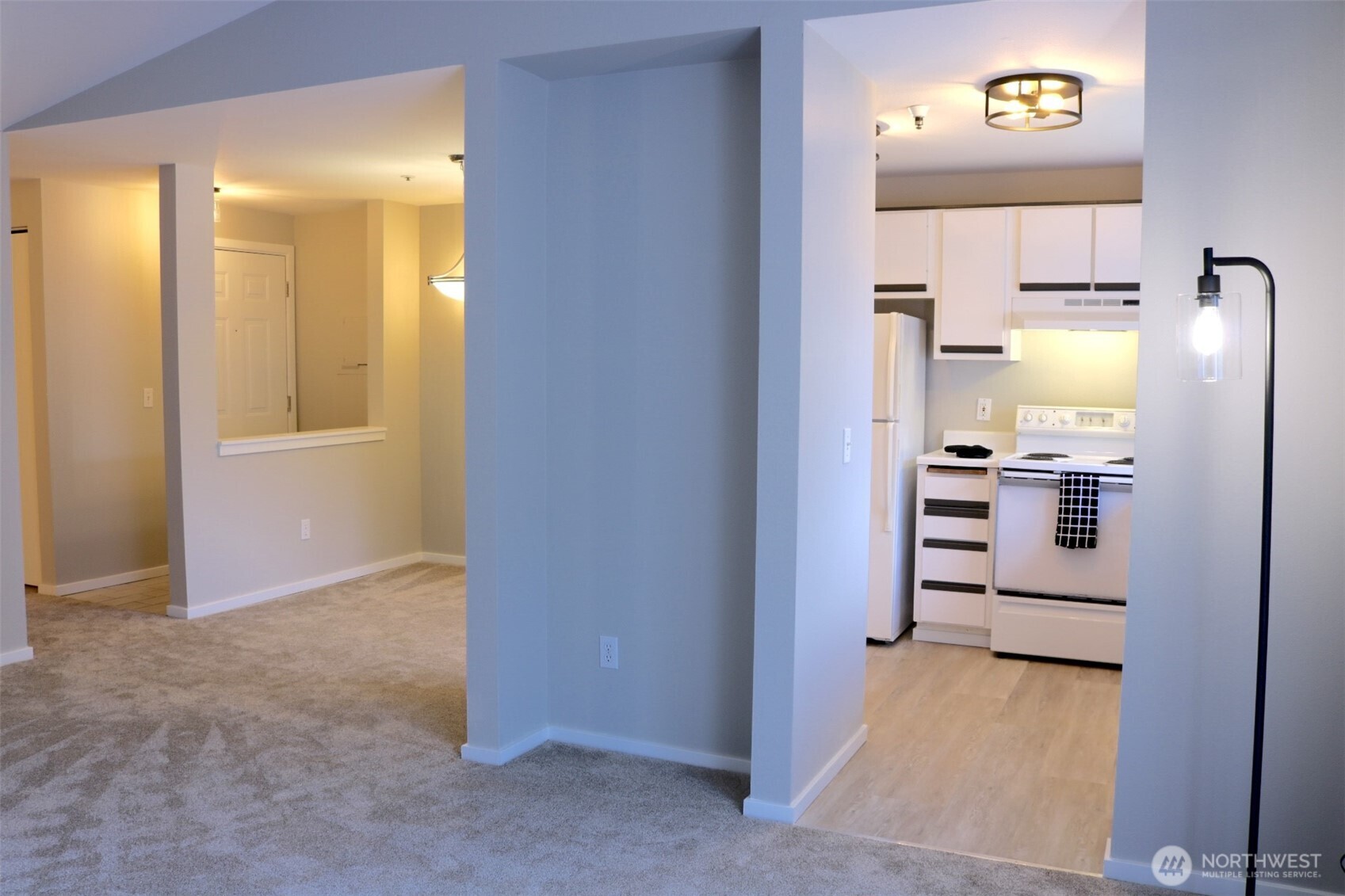 7453 Newcastle Golf Club Road, Unit D304 Newcastle, WA 98059 - Photo 8 of 40