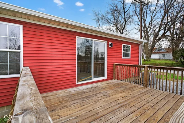 $225,000 | 2355 West State Road, Staunton, IN 47881