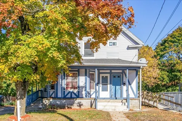 $2,600 | 8 Linwood Street, Unit 2, Holbrook, MA 02343