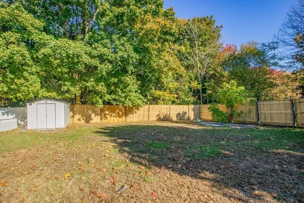 $2,600 | 8 Linwood Street, Unit 2, Holbrook, MA 02343