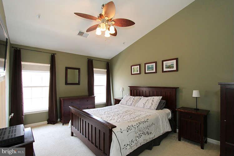 18852 Broken Oak Road Boyds, MD 20841 - Photo 13 of 24 Bedroom (Master)