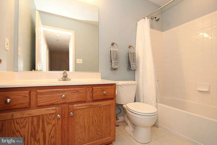18852 Broken Oak Road Boyds, MD 20841 - Photo 17 of 24 Bath