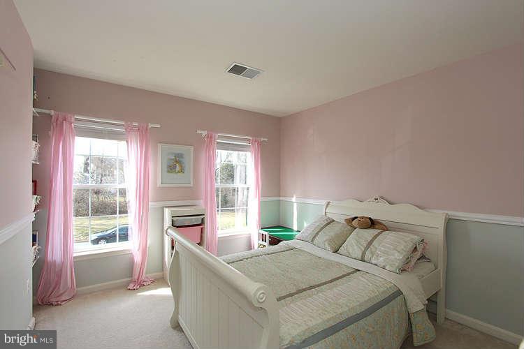 18852 Broken Oak Road Boyds, MD 20841 - Photo 18 of 24 Bedroom