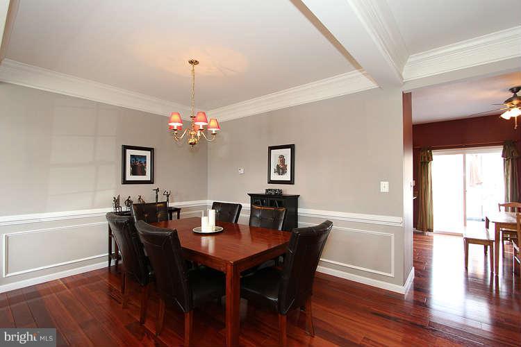 18852 Broken Oak Road Boyds, MD 20841 - Photo 6 of 24 Dining Room