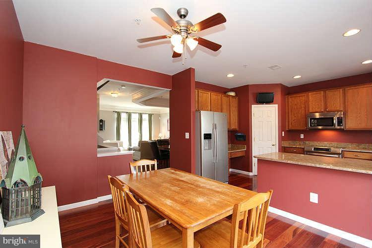 18852 Broken Oak Road Boyds, MD 20841 - Photo 8 of 24 Kitchen