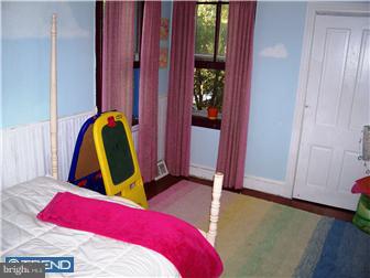 824 Columbus Road Burlington, NJ 08016 - Photo 9 of 10 Bedroom