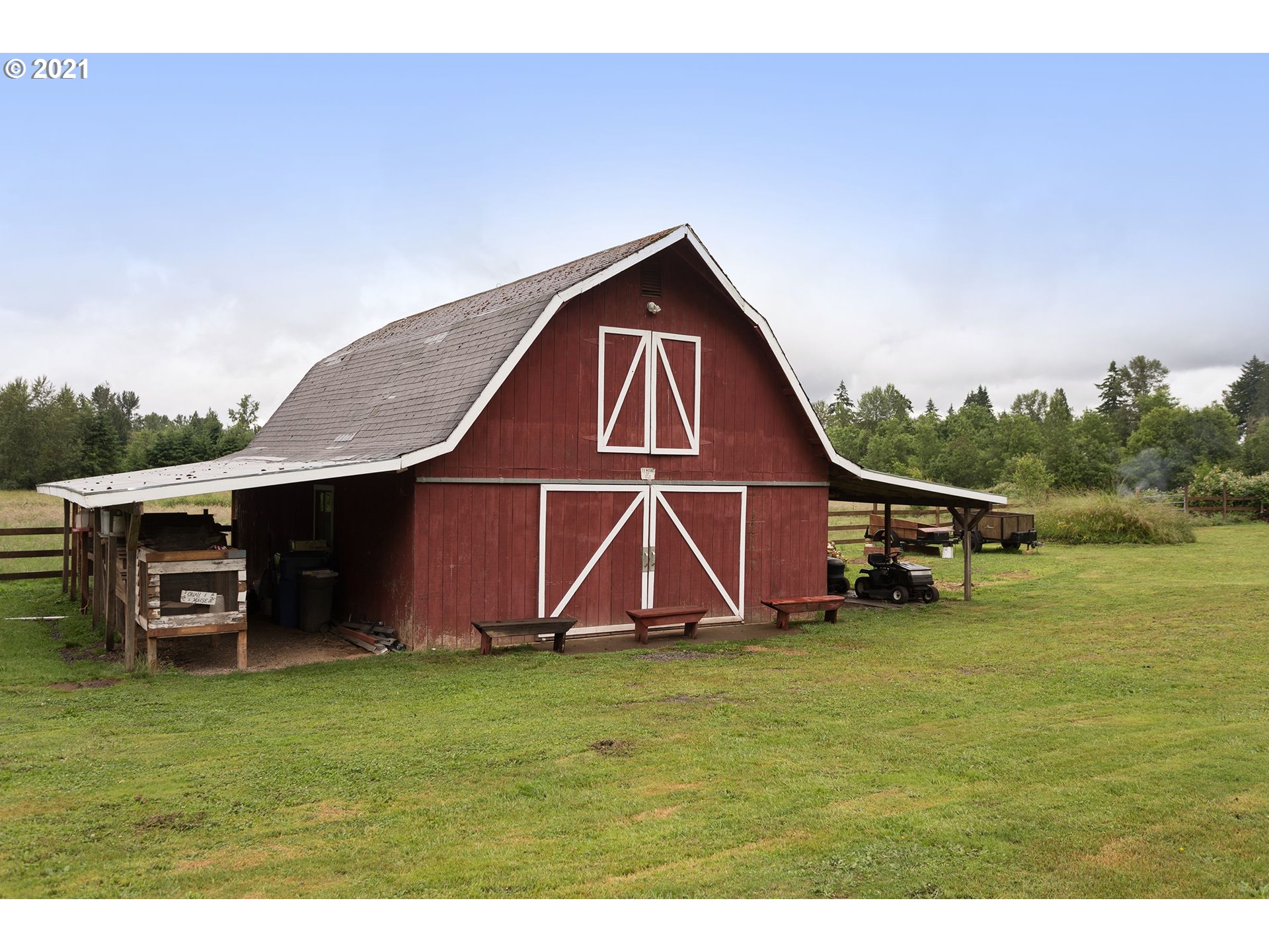 26061 Southeast Rugg Road Damascus, OR 97089 - Photo 2 of 25 Gallery Image 2