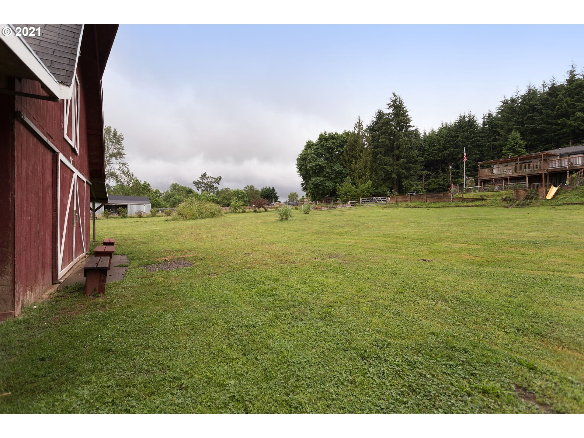 26061 Southeast Rugg Road Damascus, OR 97089 - Photo 6 of 25 Gallery Image 6