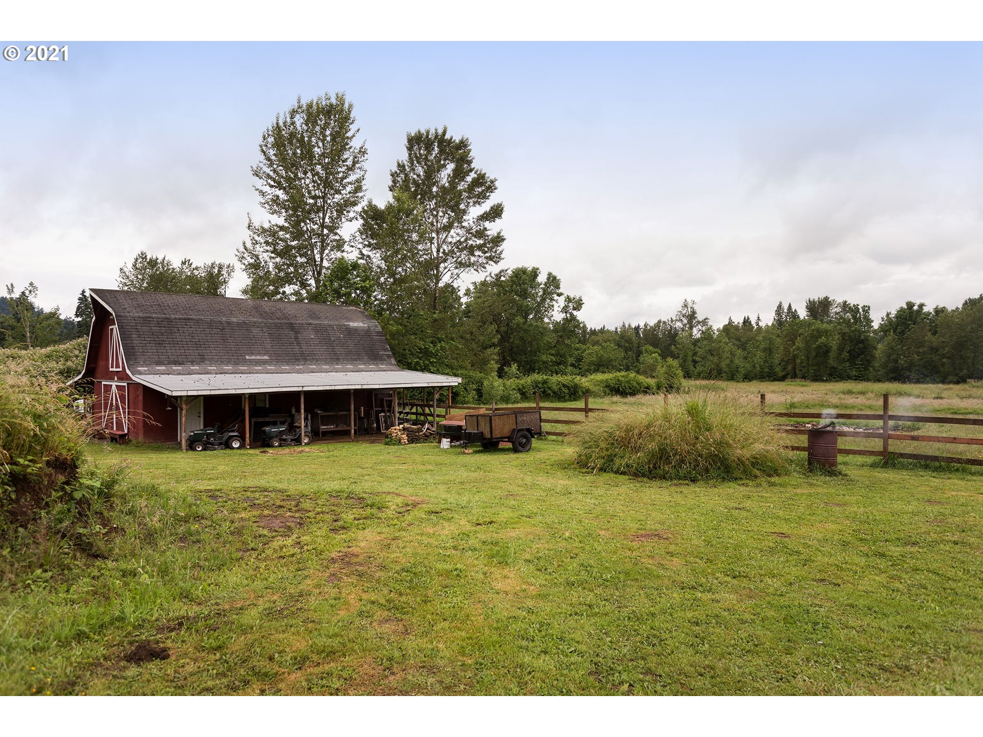26061 Southeast Rugg Road Damascus, OR 97089 - Photo 7 of 25 Gallery Image 7