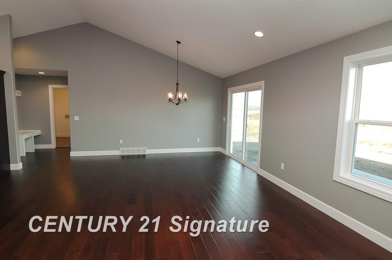 10584 Sarle Road Freeland, MI 48623 - Photo 4 of 19