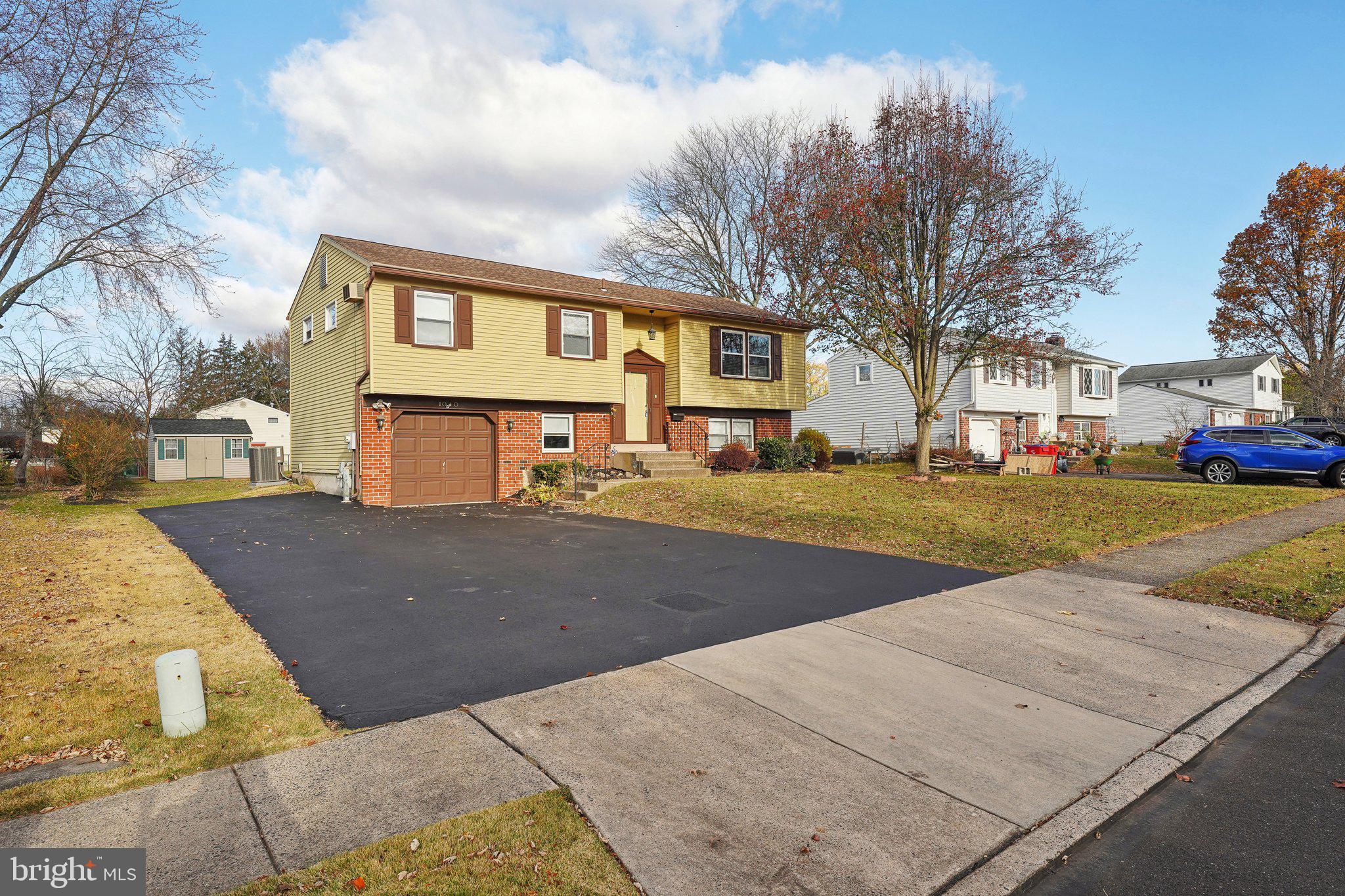 1040 Red Barn Road Warminster, PA 18974 - Photo 3 of 36 Gallery Image 3