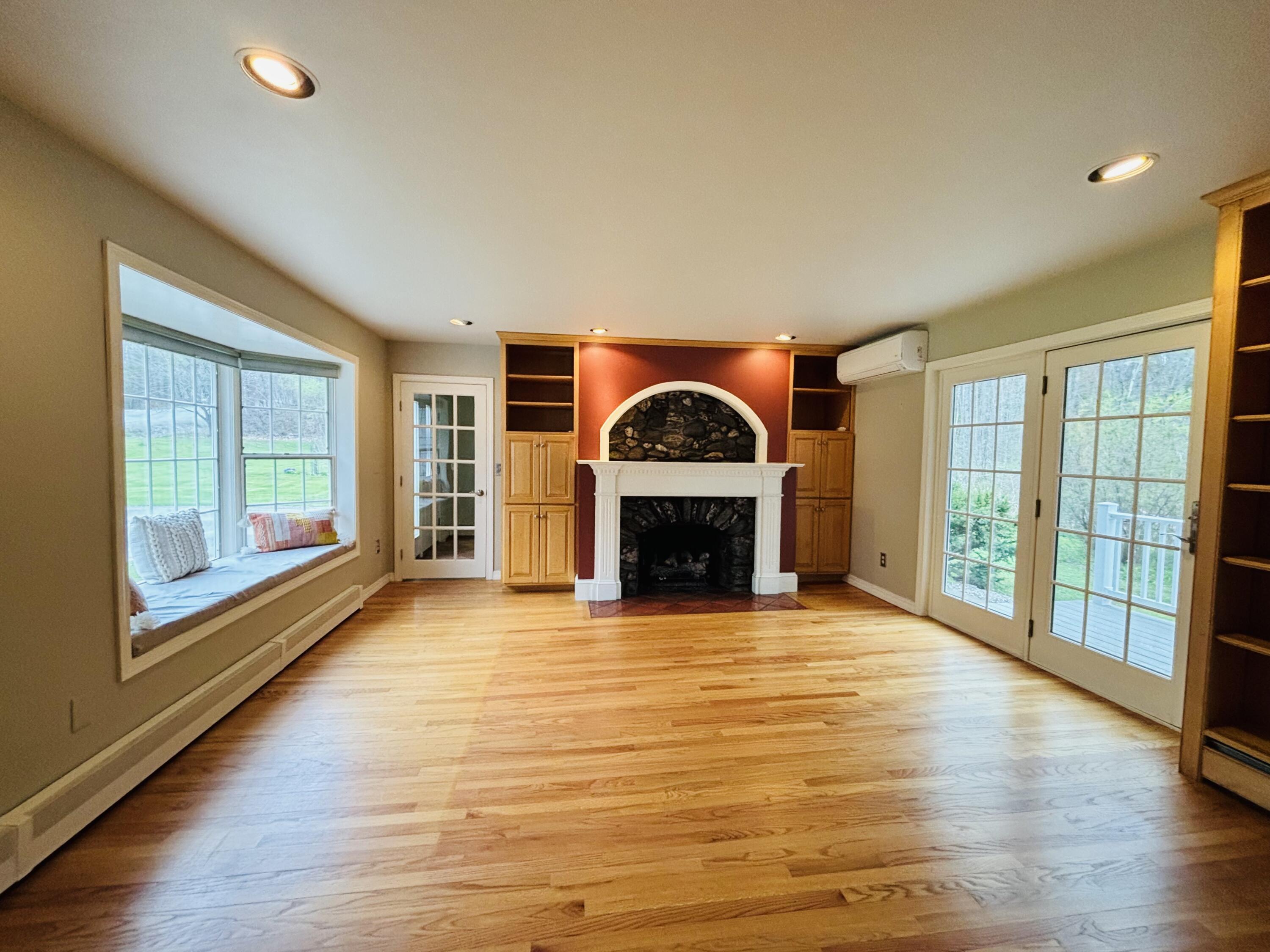 11 Baker Road Winterport, ME 04496 - Photo 28 of 57 Livingroom 3