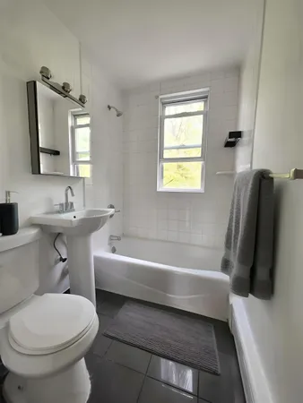 $1,901 | 10 66th Street, Unit 2B, West New York, NJ 07093