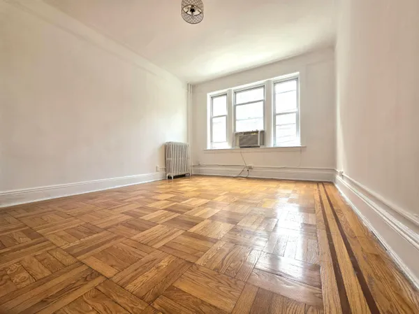 $1,901 | 10 66th Street, Unit 2B, West New York, NJ 07093
