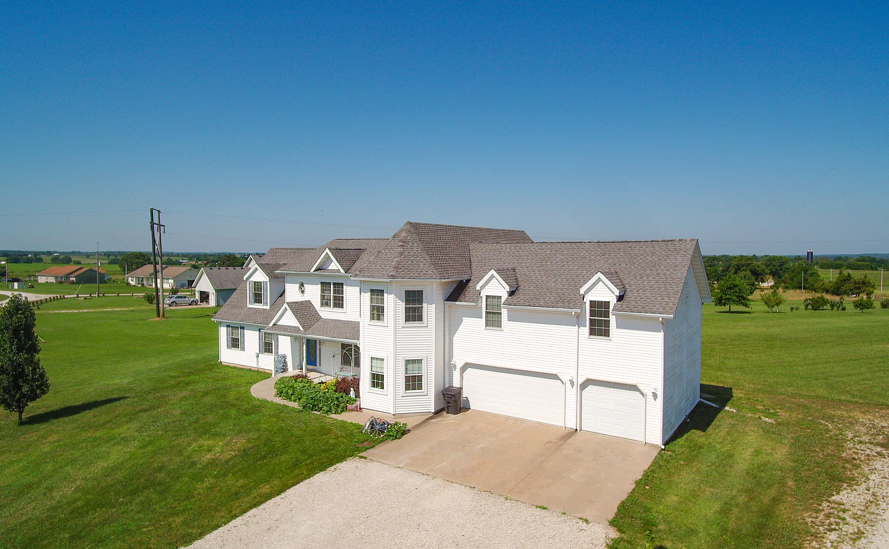 5105 South 163rd Road Bolivar, MO 65613 - Photo 1 of 1 KK3