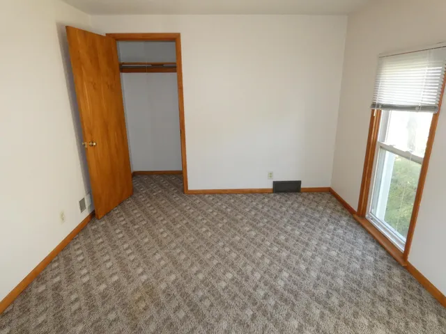 $750 | 137 North Wacouta Avenue, Prairie du Chien, WI 53821