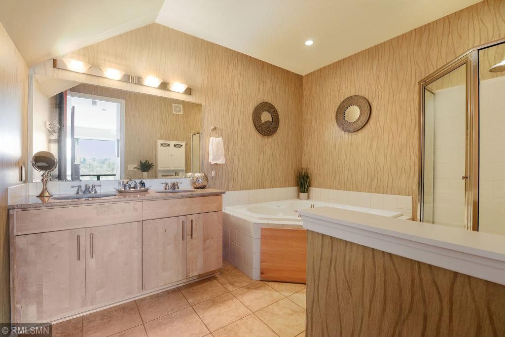 312 Spring Street, Unit 406 St. Paul, MN 55102 - Photo 13 of 26