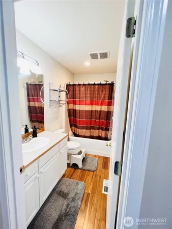 $4,299 | 11427 40th Drive Southeast, Everett, WA 98208